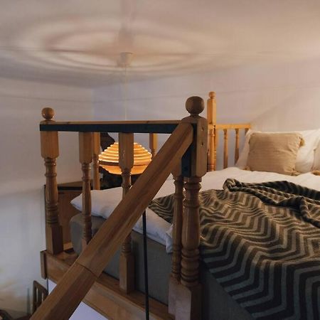 Vista Studio Brasov In The Heart Of The Old City Center Luaran gambar
